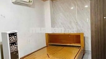 NHÀ BÀ ĐIỂM SÁT CHỢ CÂY ME - 130M2 NGANG KHỦNG 8M - CHIA THÀNH 2 CĂN