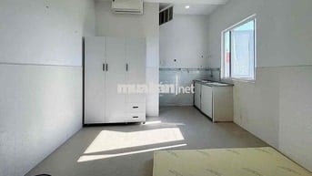 Cho Thuê Studio Cửa Sổ Trời Gần Emart Phan Huy Ích Chỉ 3xxx
