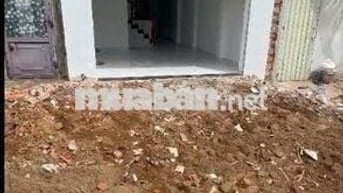 Bán nhà MT Kênh Tham Lương và 1 mặt hẻm DS