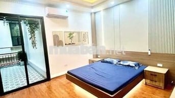 Tôn Thất Tùng - Trường Chinh. 43m 5 tầng mt 5 m quanh 8 tỷ.
