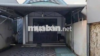 Cần bán gấp căn nhà cấp 4 ở gần TT. chợ Trảng Bàng 150m2 SHR giá 835tr