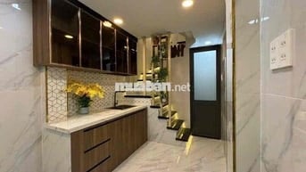 nhà Đẹp 3 Tầng . BTCT . Bình Tiên Q6 . chĩ 2.x tỷ
