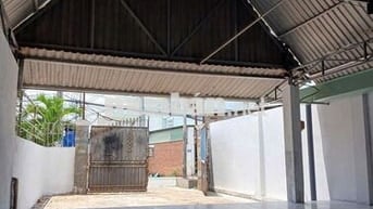 Cho thuê mặt bằng 120m², mặt tiền ngã 3, phù hợp quán ăn/quán cafe,…