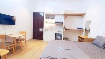 CCMN PHỐ TỨ LIÊN. 30M2. BAN CÔNG . THANG BỘ . GIÁ 4TR5