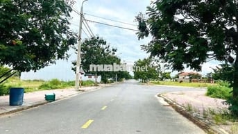 Cần bán lô đất trục đường 17m5, gần phố cổ Hội An giá chỉ từ 2ty