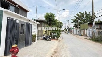 BÁN NHÀ RIÊNG MẶT TIỀN PHẠM VĂN SÁNG - HÓC MÔN - 1 TỶ 850 TRIỆU