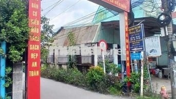 Nhà gần chợ Thạnh Phú, sổ riêng thổ cư