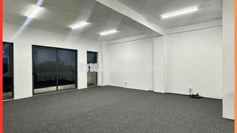 Cho thuê văn phòng 90m² mới hoàn thiện, giá 14tr/tháng – Vạn Phúc City