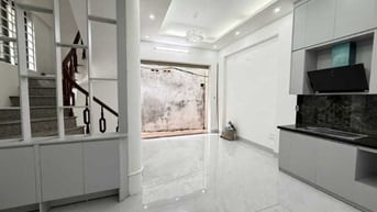 Cực hiếm. Chính chủ cần bán lô góc 2 thoáng vĩnh viễn Phố Trần Cung