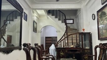 Cho thuê nhà 3 tầng ngõ 1 Phúc Tân Hoàn Kiếm Hà Nội
