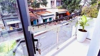 Nhỉnh 5 tỷ nhà gần cầu Chà Và giáp quận 5, quận 6 chỉ 5 phút