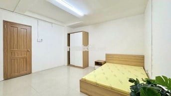 Cho thuê phòng Q3 rộng rãi, tách bếp, Gần UEH A giá HSSV