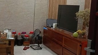 Bán nhà trong ngõ phố Trương Định, Hà Nội, DT 40m2, 3,5 tầng
