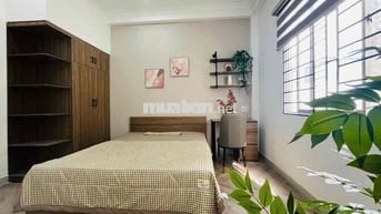 Căn hộ 1PN có máy giặt riêng cửa sổ lớn tại Phan Xích Long Phú Nhuận