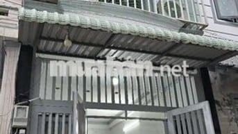 😜Cho thuê nhà 1trệt 1lầu 2pn 2wc 1bếp DT 4x13 nhà mới Tinh