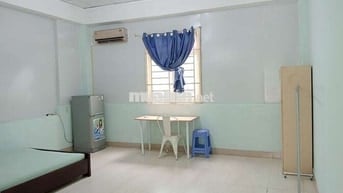 Cho thuê phòng trọ đầy đủ nội thất ngay cầu vượt Ngã Tư ga. Q12