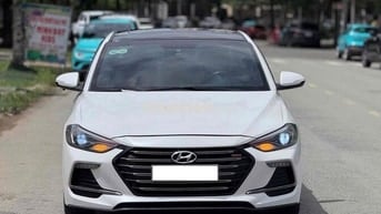 Hyundai Elantra 2018 Sport 1.6 AT - 53000 km