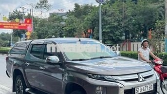 Mitsubishi Triton 2018 4x4 AT - 100000 km