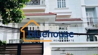 VILLA ĐƯỜNG PHỔ QUANG DT: 8X20M TRỆT 2 LẦU CHO THUÊ