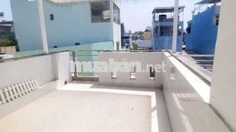 Nhà mới, (4PN, 3WC), 4x12m 3L, 920/3A Nguyễn Chí Thanh Q11