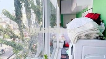 Trống lại căn 2PN nhà mặt tiền full nội thất