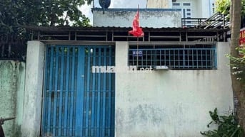 Cho Thuê ở liền nhà 1/ Huỳnh Thị Na Hóc Môn giá 3tr5 cọc 1 hẻm xe tải