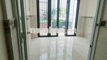 Cho Thuê Phòng Trọ Giá Rẻ Đường Đoàn Văn Bơ Quận 4