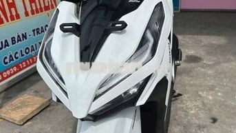 Vario 125cc ( e có bán góp )