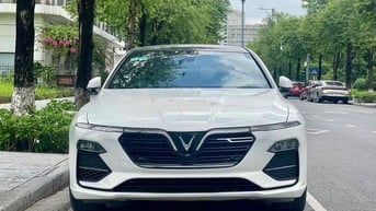 VinFast Lux A2.0 2021 Premium 2.0 AT - 60000 km