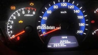 I10 -  2015 1.5 MT - 27000 km