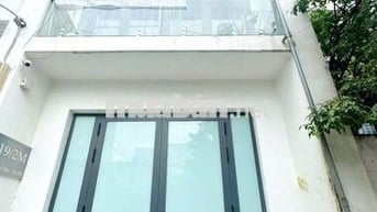 Bán gấp nhà 4 tầng – Hẻm 10m thông, xe hơi đậu trong nhà – Q4 -15,3 TỶ