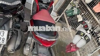 nhà dư xe mình cần bán lại xe của ba mẹ gtdđ