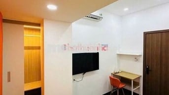 SIÊU PHẨM NHÀ Ở FULL NỘI THẤT - 2 Phòng Ngủ 2wc - /2C Sư Vạn Hạnh, Q10
