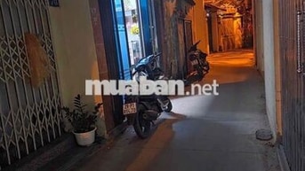 Chỉ Hơn 6 Tỷ -  Bán nhà Quan Hoa - Ngõ Thông - Mặt Tiền Rộng