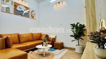 Ngọc Hà, 32m, 3 ngủ, Lô góc, Ngõ thông ba gác, Sổ vuông vắn, Nhà đẹp