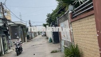 BÁN NHÀ HẺM Ô TÔ - PHAN VĂN HỚN, Q12 – DT 107m2 – Chỉ hơn 5 Tỷ!