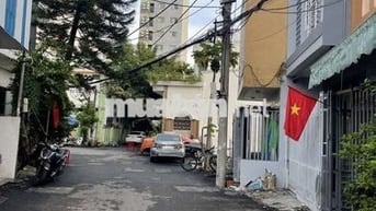 Bán nhà 2tầng cách Biến mỹ khê mấy bước chân.cạnh trung tâm tài chính