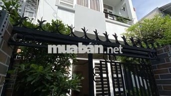 Cho thuê nhà hẻm 70m2 nguyên căn 3PN full nội thất Tôn Đản Quận 4
