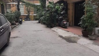 Bán nhà phân lô phố Trần Duy Hưng giá rẻ DT: 90m2, Nhà xây 4 tầng