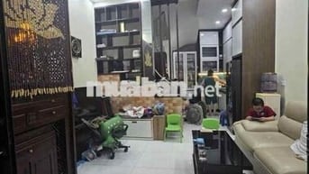 NHÀ ĐẸP CHẮC CHẮN CÒN KHÁ MỚI ĐẸP DỌN VỀ Ở LUÔN - TRUNG TÂM CẦU GIẤY