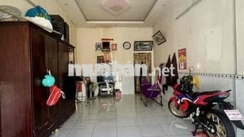 NHÀ DIỆN TÍCH LỚN GIÁ RẺ 4X16 NGAY SÁT MẶT TIỀN ĐƯỜNG LÊ LỢI HÓC MÔN