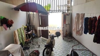 Cô Hà bán nhà Tân Hiệp 75m2, xây kiên cố, hoàn công đủ, SHR, Giá 2tỷ1
