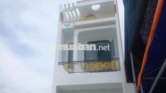 NHÀ MỚI XÂY TIỆN KINH DOANH. ĐÚC 1 LẦU 4X34 ĐƯỜNG 833B NGAYPHƯỚC VÂN.