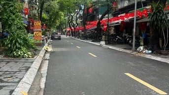 BÁN CĂN MẶT PHỐ ở Nghĩa Tân, kinh doanh, 188m, mt 8m, 18,6 tỷ