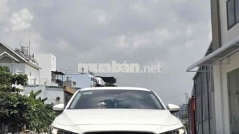 Mazda 3 1.5L Luxury 2025 - 52000km