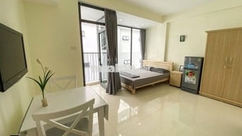 CHO THUÊ STUDIO BAN CÔNG SIÊU THOÁNG NGAY NGUYỄN KHANG, YÊN HOÀ