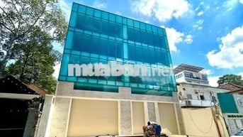 Tòa mới xây mặt tiền cách mạng tháng 8, dt. 10x20m 1 hầm 4 lầu st