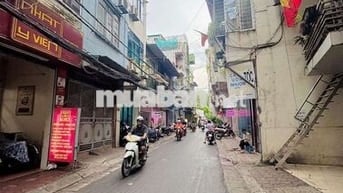 Chính chủ bán nhà 30m2, 5 tầng, mặt tiền 4,2m, giá 7,85 tỷ