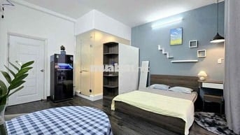 Phòng có ban công thoáng, Full nội thất 40m2 ngay tại Huỳnh Văn Bánh