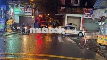 NHÀ MẶT TIỀN - GẦN NGÃ TƯ BỐN XÃ, DT: 4m x15m (60m²). SỔ VUÔNG ĐẸP -